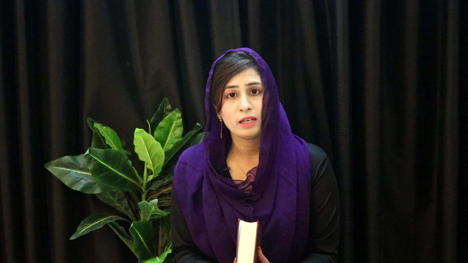 Refrain yourself from judging others - Zara Qandeel - Gospel for Muslims